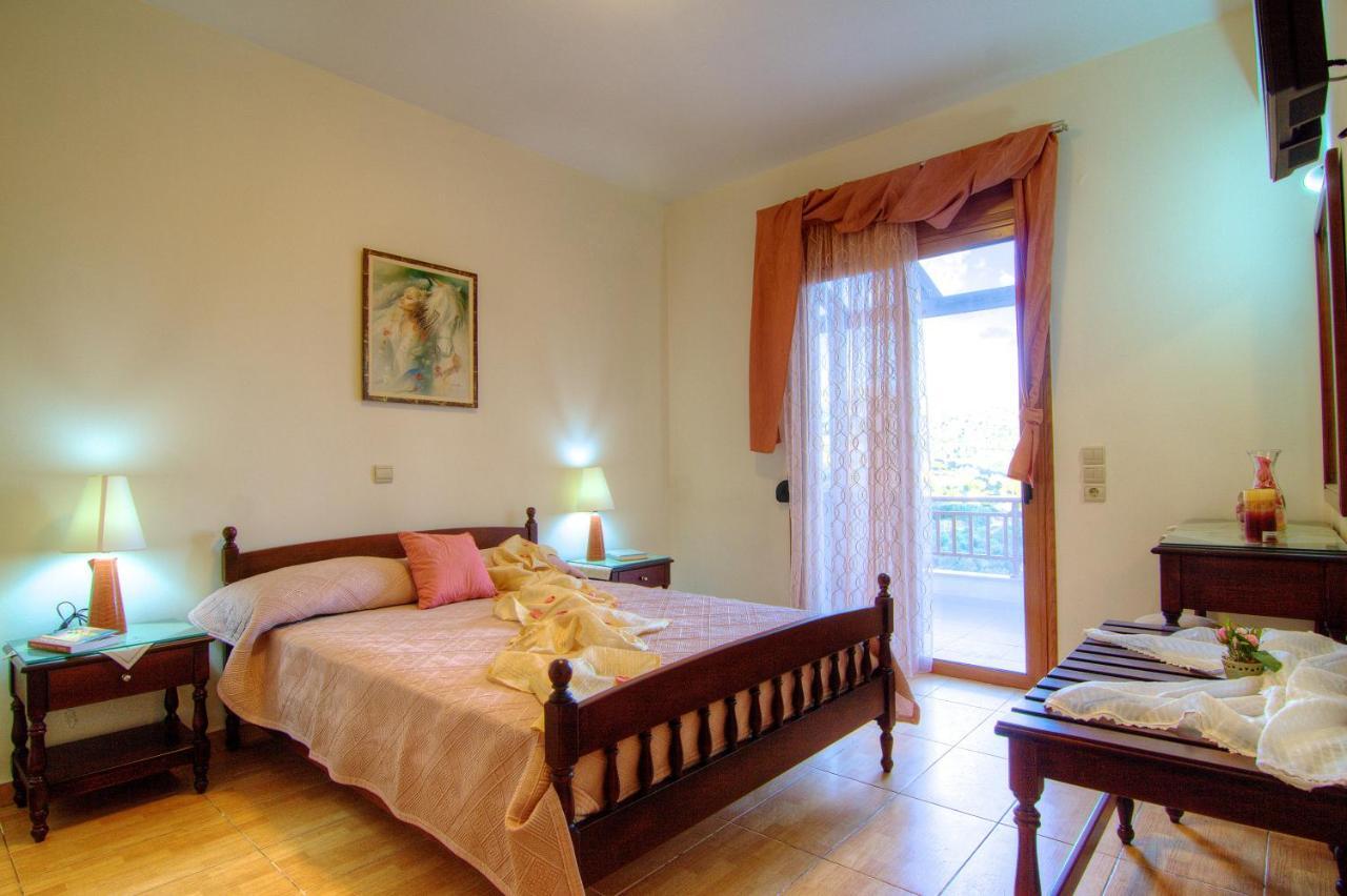 Triopetra Luxury Villas Fournou Lago Quarto foto
